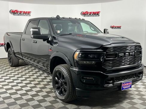 Used 2023 RAM 2500 Limited AWD/4WD image 2