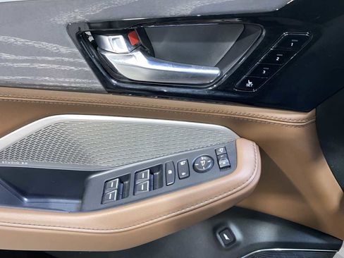 Used 2023 Acura MDX SH-AWD w/ Advance Package image 23