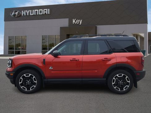 Used 2023 Ford Bronco Sport Outer Banks w/ Tech Package AWD/4WD image 6