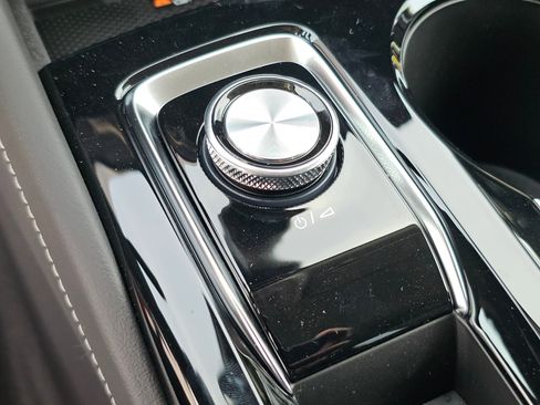 Used 2025 Buick Envision Sport Touring image 30