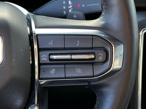 Used 2025 GMC Yukon XL Denali image 26