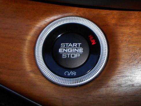 Certified 2023 Jeep Grand Cherokee Summit image 22