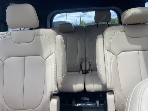 New 2026 Jeep Grand Cherokee L Limited w/ Limited Altitude Package AWD/4WD image 24