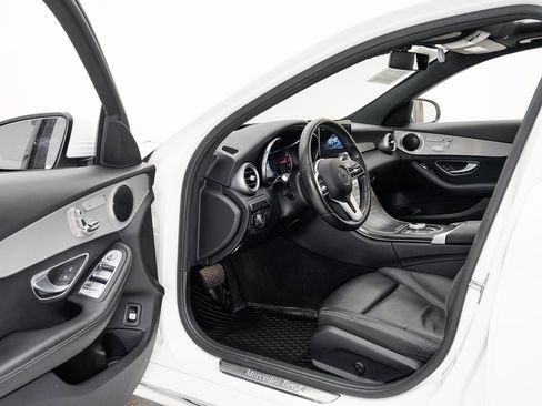 Used 2019 Mercedes-Benz C 300 Sedan image 7