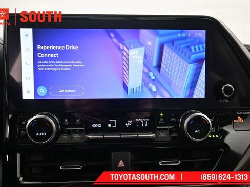 Used 2023 Toyota Highlander Limited w/ Protection Package #3 (TMS) AWD/4WD image 13