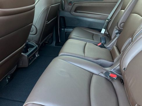 New 2026 Honda Odyssey Touring image 12