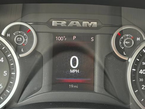 New 2026 RAM 1500 Tradesman w/ Off Road Group AWD/4WD image 18
