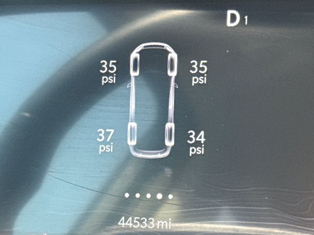 Used 2022 Jeep Grand Cherokee Laredo w/ Luxury Tech Group I RWD image 30