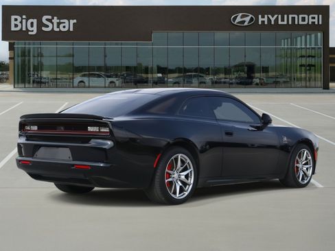 Used 2025 Dodge Charger Daytona Scat Pack w/ Track Pack AWD/4WD image 4
