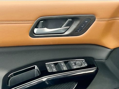 New 2026 Nissan Pathfinder Platinum w/ Cargo Package image 17