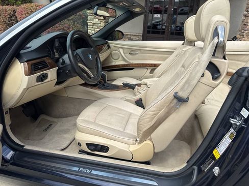 Used 2008 BMW 335i Convertible w/ Premium Pkg RWD image 21