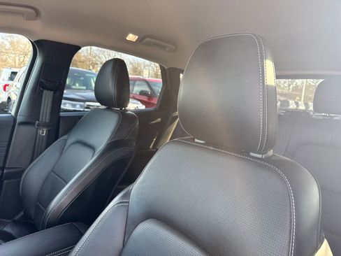 Used 2025 Ford Escape Platinum image 24