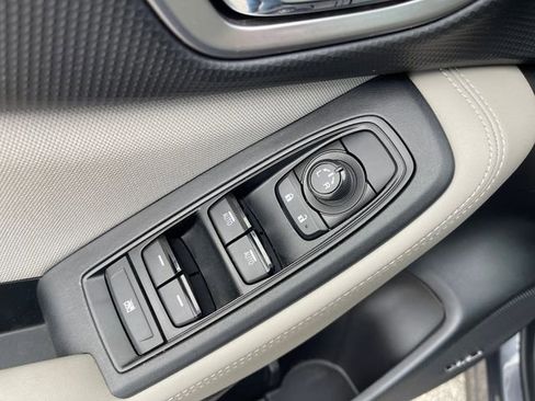 Used 2024 Subaru Forester Premium image 30