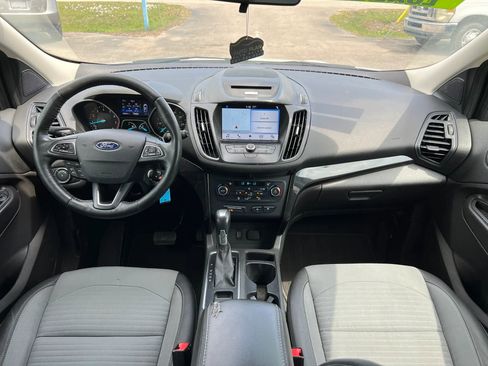 Used 2017 Ford Escape SE w/ Equipment Group 201A image 15