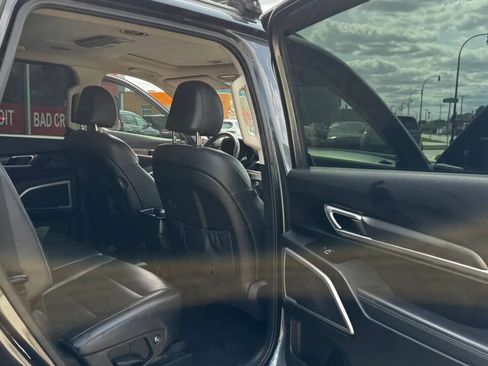 Used 2020 Kia Telluride S w/ S 8 Passenger Seating Package FWD image 18