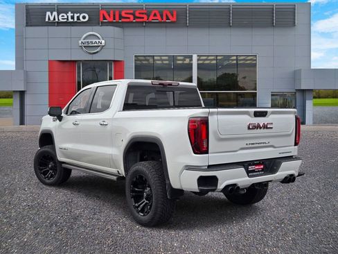 Used 2023 GMC Sierra 1500 Denali AWD/4WD image 4