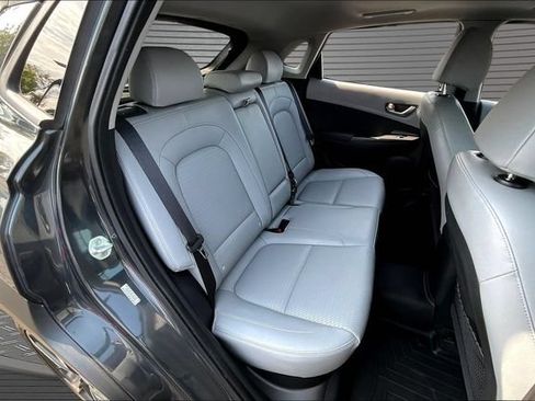 Used 2021 Hyundai Kona Limited AWD/4WD image 24