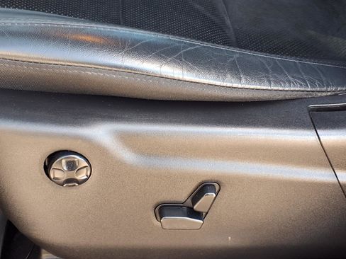 Used 2018 Jeep Grand Cherokee Altitude image 4