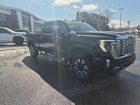 New 2026 GMC Sierra 2500 Denali w/ Denali Reserve Package AWD/4WD image 7