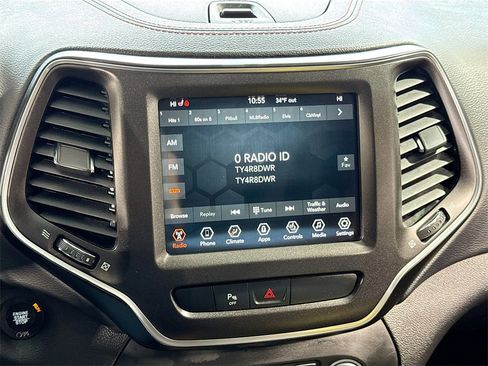 Used 2020 Jeep Cherokee Trailhawk w/ Comfort/Convenience Group image 22