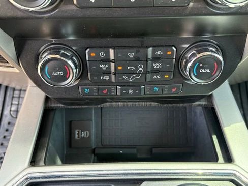 Used 2021 Ford F250 Lariat w/ Lariat Ultimate Package AWD/4WD image 20