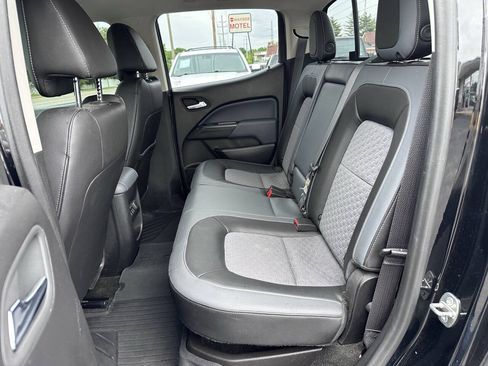 Used 2017 Chevrolet Colorado Z71 AWD/4WD image 15