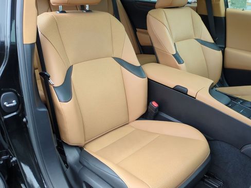 Used 2022 Lexus ES 300h w/ Premium Package image 30