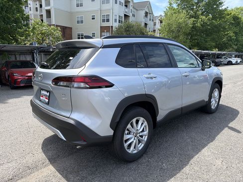 New 2026 Toyota Corolla Cross LE image 5