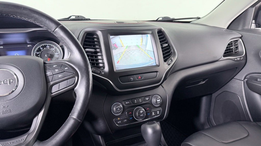Used 2020 Jeep Cherokee Trailhawk w/ Cold Weather Group AWD/4WD image 23