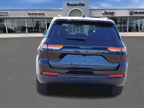 New 2025 Jeep Grand Cherokee Limited image 4