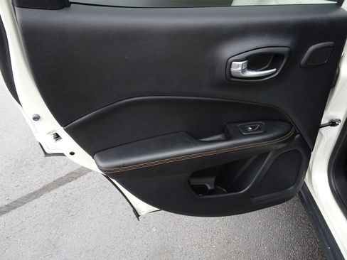 Used 2021 Jeep Compass Limited w/ Sun and Sound Group AWD/4WD image 19
