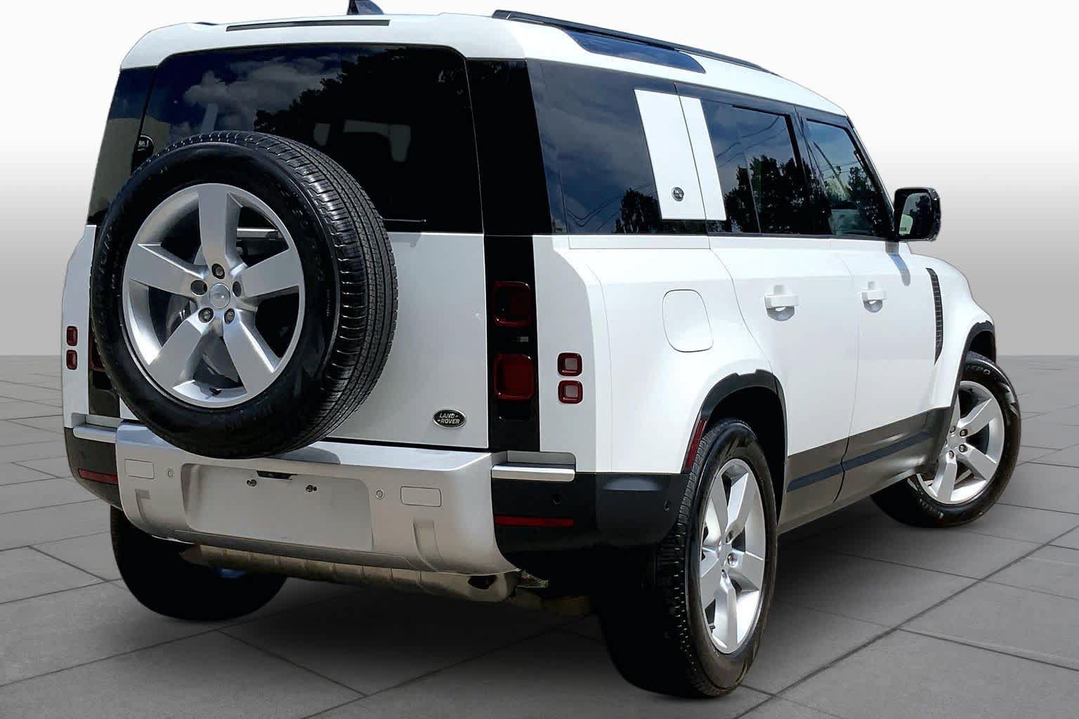 Used 2023 Land Rover Defender 110 S AWD/4WD image 12