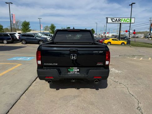 Used 2021 Honda Ridgeline Sport image 10