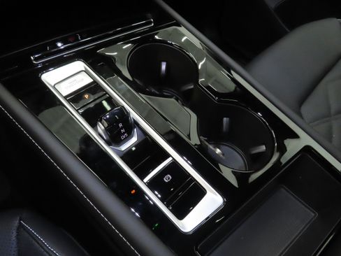 New 2026 Volkswagen Atlas SE image 17