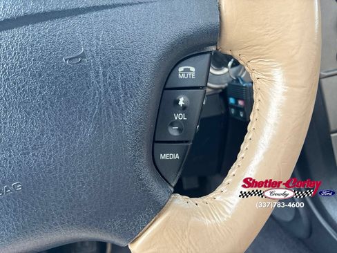 Used 2005 Ford Thunderbird RWD image 29