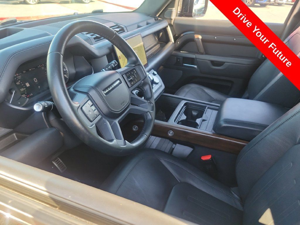 Used 2023 Land Rover Defender 110 X AWD/4WD image 3