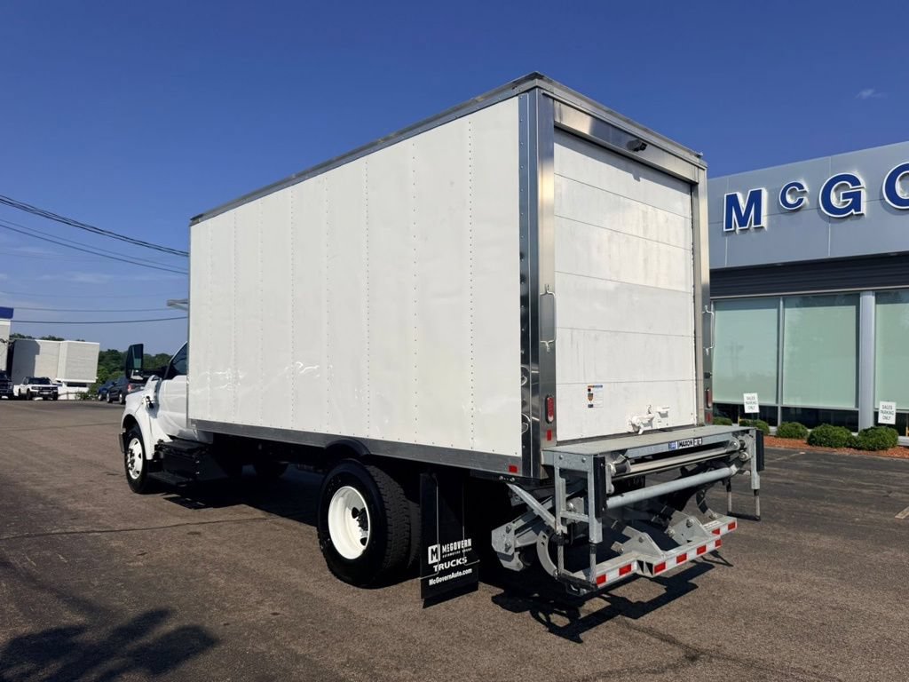 Used 2023 Ford F650 2WD Regular Cab Super Duty image 5