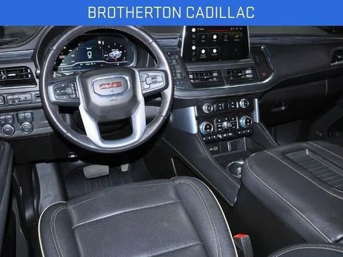Certified 2022 GMC Yukon SLT w/ SLT Premium Package AWD/4WD image 29