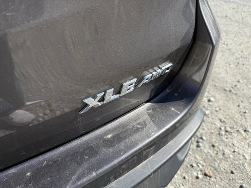 Used 2016 Toyota Highlander XLE AWD/4WD image 15