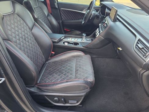 Used 2023 Genesis G70 3.3T w/ Sport Prestige Package RWD image 11
