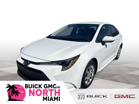 Used 2024 Toyota Corolla LE FWD image 1