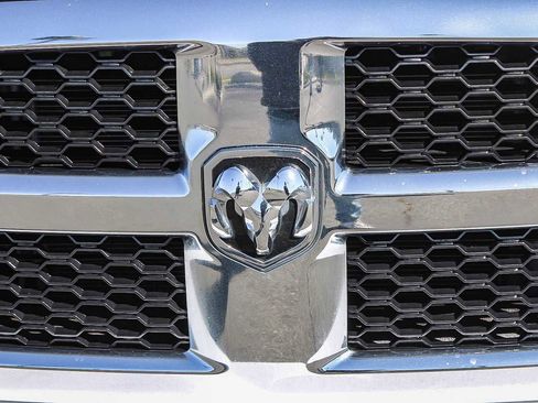 Used 2021 RAM 1500 Classic SLT image 11