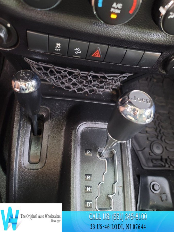 Used 2015 Jeep Wrangler Unlimited Sport w/ Dual Top Group AWD/4WD image 22