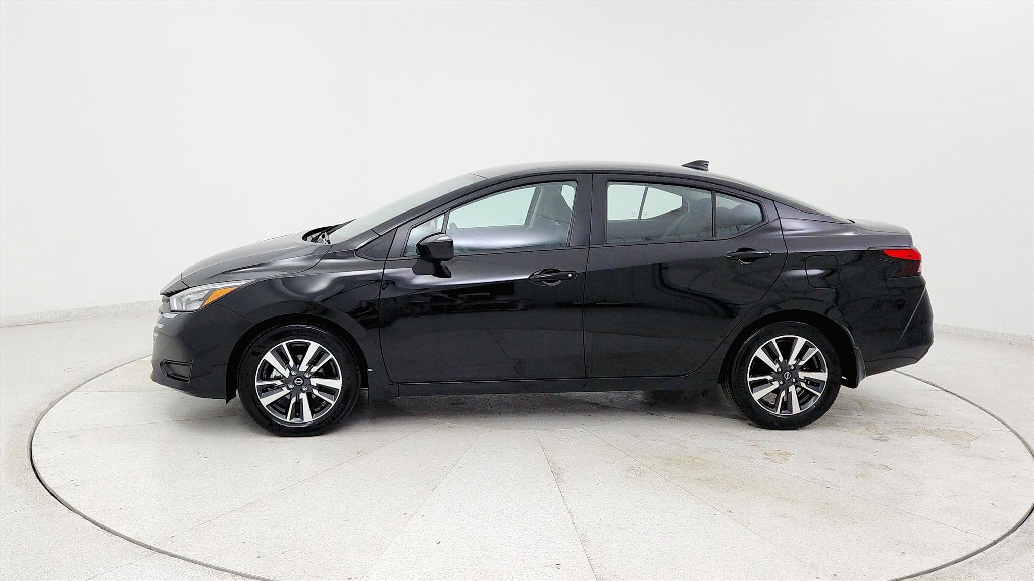 Used 2025 Nissan Versa SV w/ Trunk Package FWD image 2