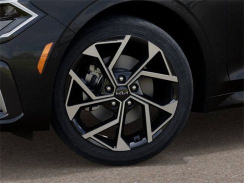 New 2026 Kia K5 EX image 9