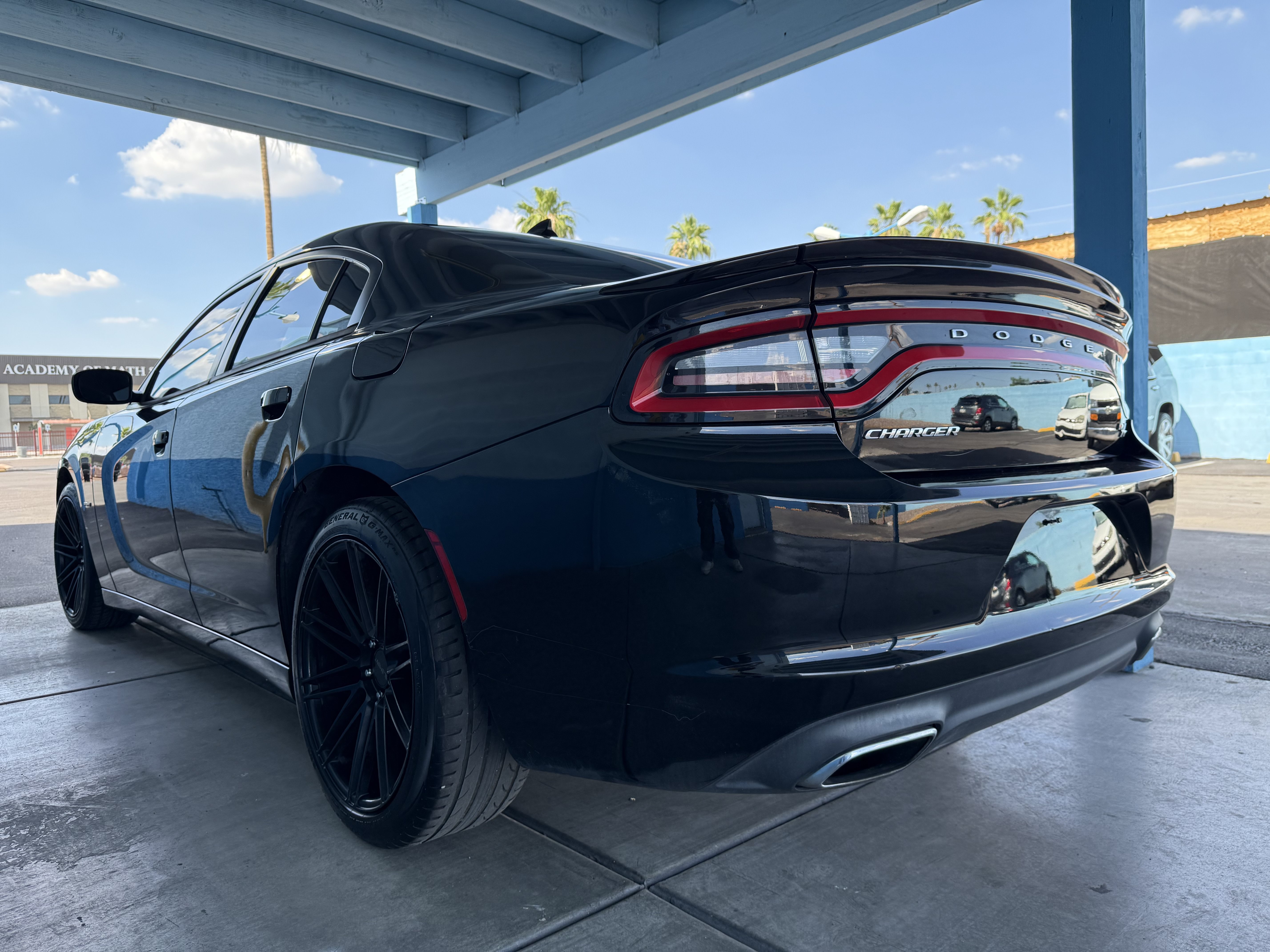 Used 2017 Dodge Charger R/T RWD image 5