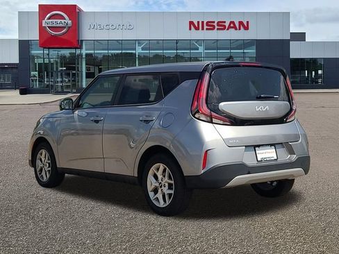 Used 2024 Kia Soul LX w/ Option Group 015 FWD image 5