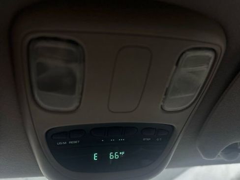 Used 2004 Dodge Ram 2500 Truck SLT w/ Sport Appearance Group image 31