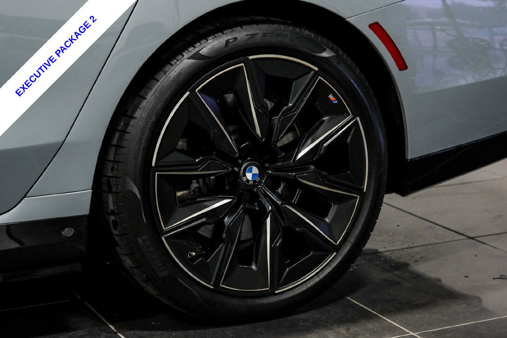 Used 2023 BMW i7 xDrive60 AWD/4WD image 68