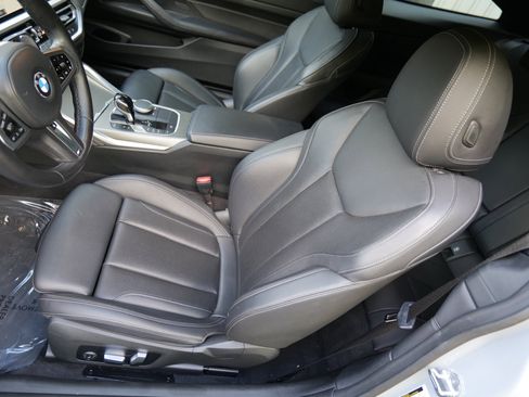 Used 2023 BMW 430i xDrive Coupe w/ M Sport Package image 17